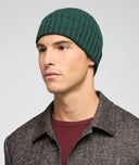 Beanie in green cashmere